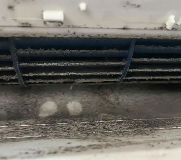 湘西空调吹的风有股烧焦味是怎么回事